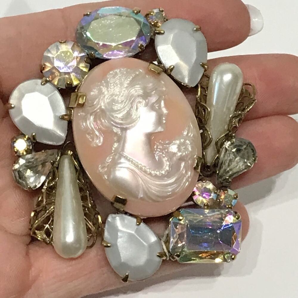 Vintage Edgar Berebi Limited Edition Pearlescent Pink AB Rhinestone Cameo Brooch